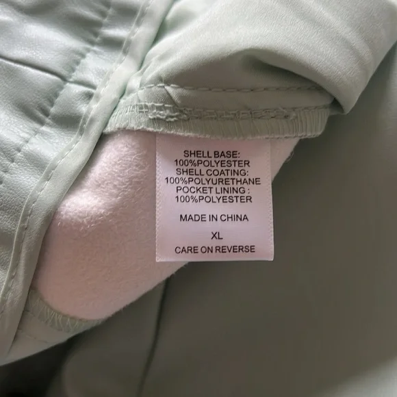 🆕 listing! Mint green suit separates (pants only) - Picture 4 of 9